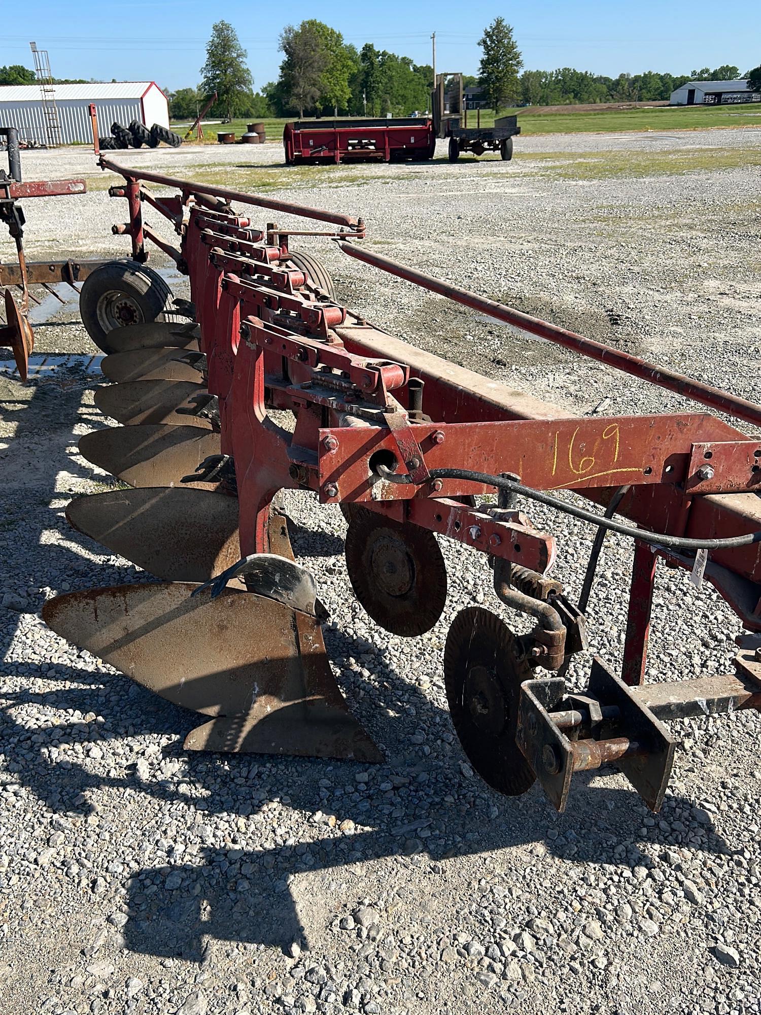 Main image International Harvester 720 1