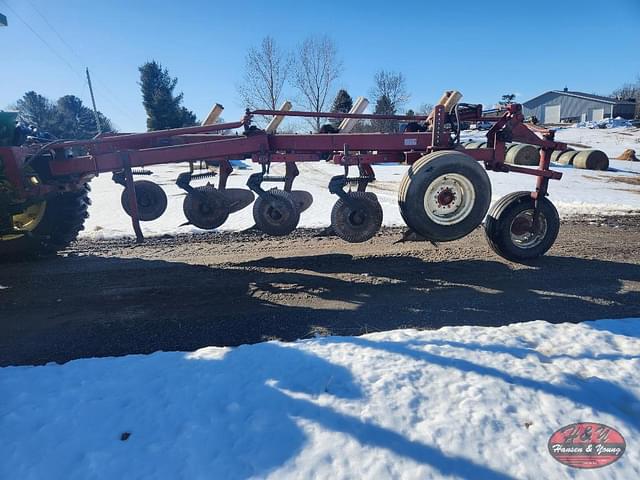 Image of International Harvester 720 equipment image 1