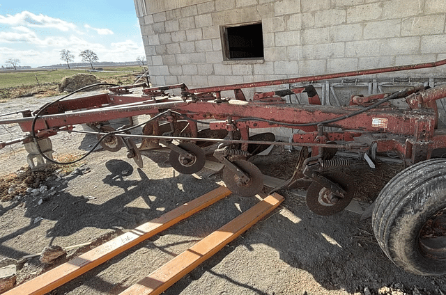 Image of International Harvester 720 equipment image 2