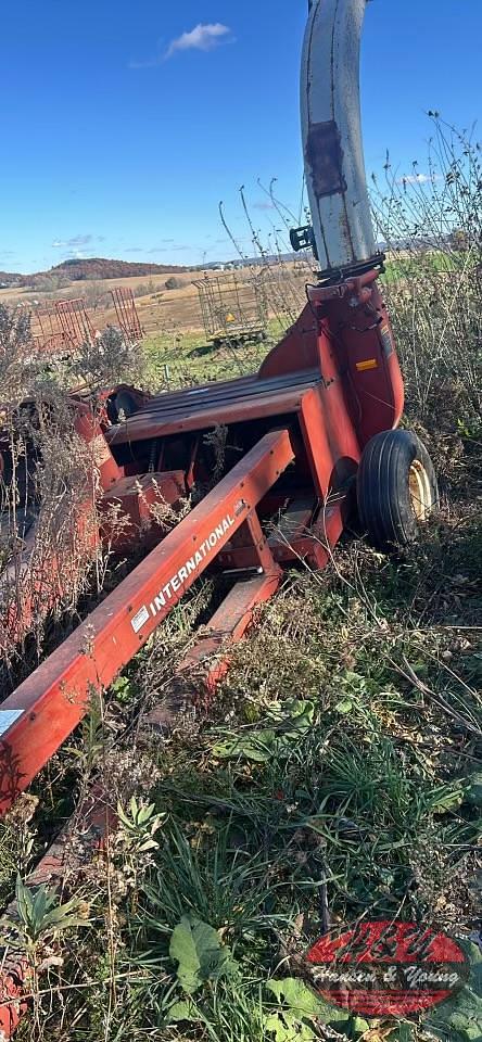 Image of International Harvester 720 equipment image 4