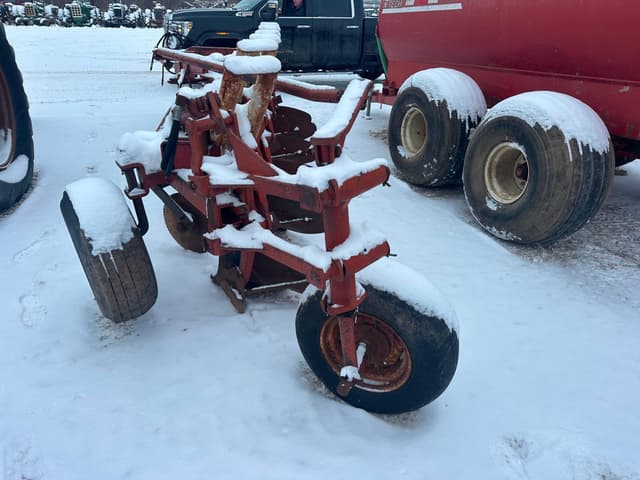 Image of International Harvester 720 equipment image 3