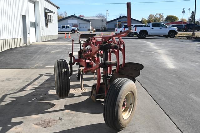 Image of International Harvester 720 equipment image 3