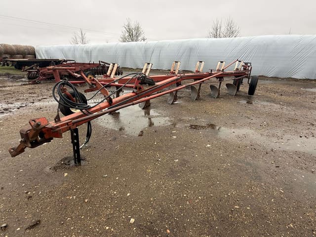 Image of International Harvester 720 equipment image 3