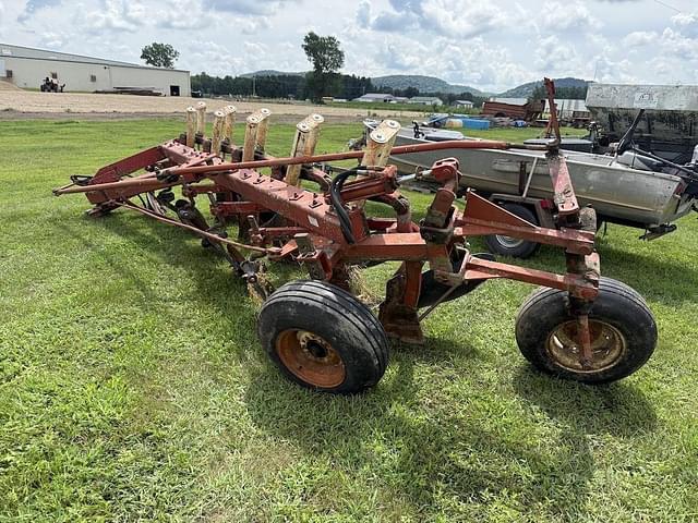 Image of International Harvester 720 equipment image 2
