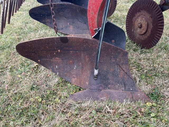 Image of International Harvester 720 equipment image 4