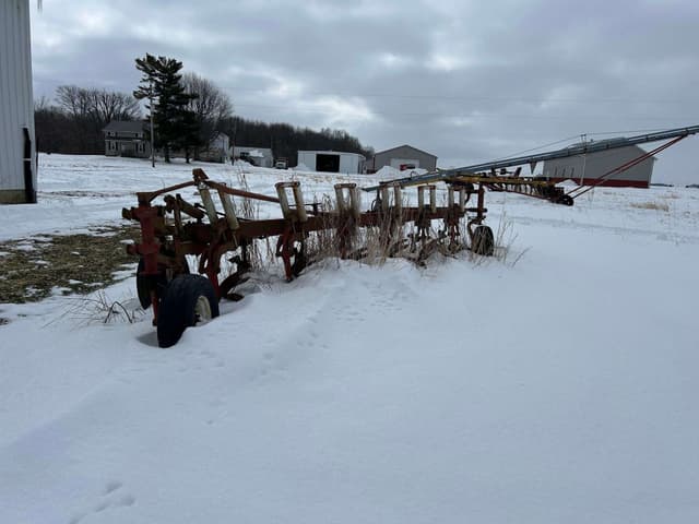 Image of International Harvester 720 equipment image 4