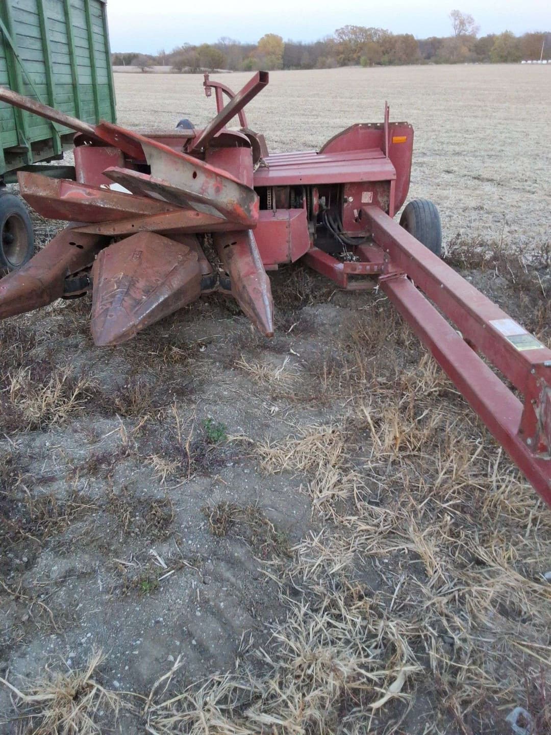 Image of International Harvester 720 Image 1