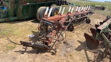 Main image International Harvester 735