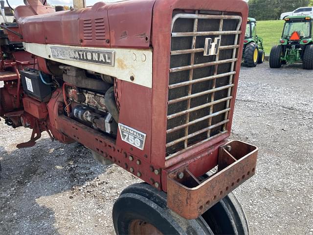 Image of International Harvester 756 equipment image 1