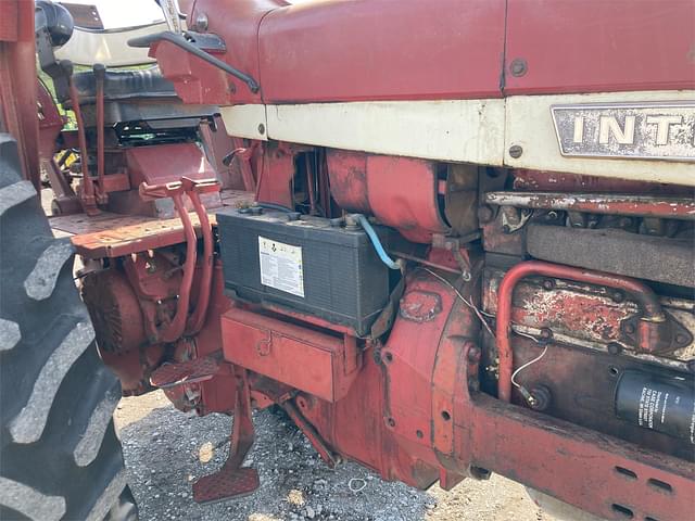 Image of International Harvester 756 equipment image 4