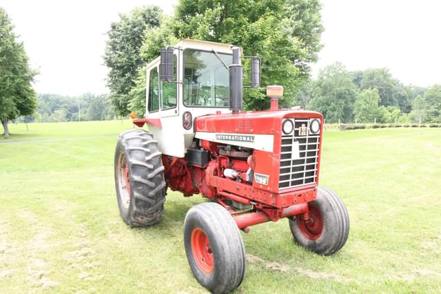 Image of International Harvester 756 equipment image 1