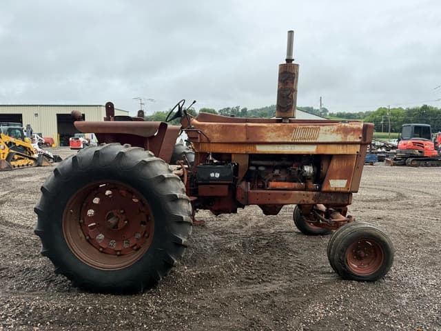 Image of International Harvester 766 equipment image 4