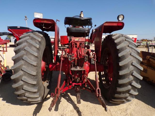 Image of International Harvester 766 equipment image 4