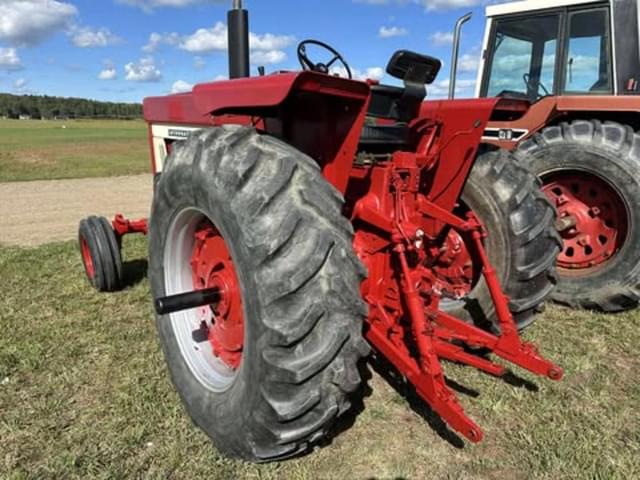 Image of International Harvester 766 equipment image 3