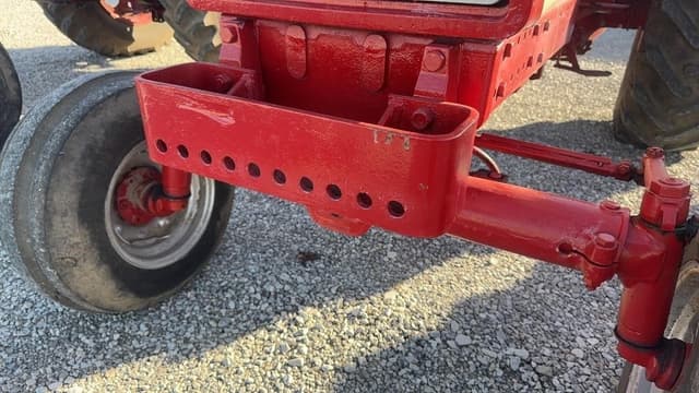 Image of International Harvester 766 equipment image 1