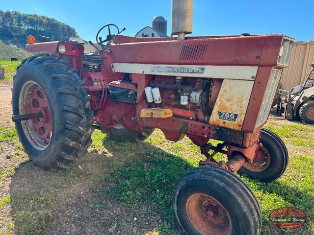 Image of International Harvester 766 equipment image 1