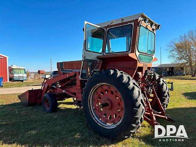 Image of International Harvester 766 equipment image 4