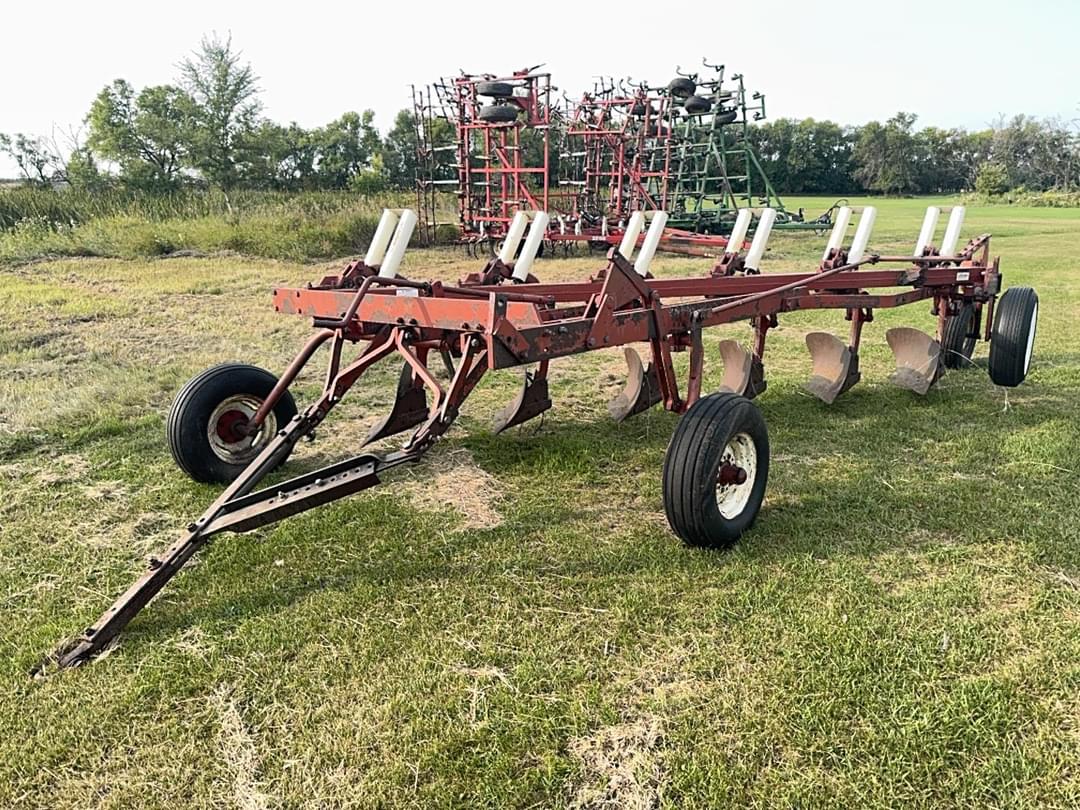 Image of International Harvester 770 Primary image