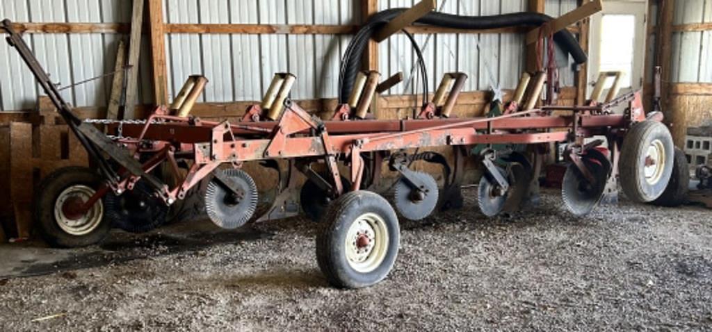 Image of International Harvester 770 Primary Image