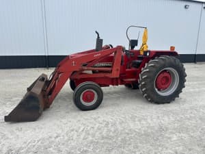 International Harvester 784 Image