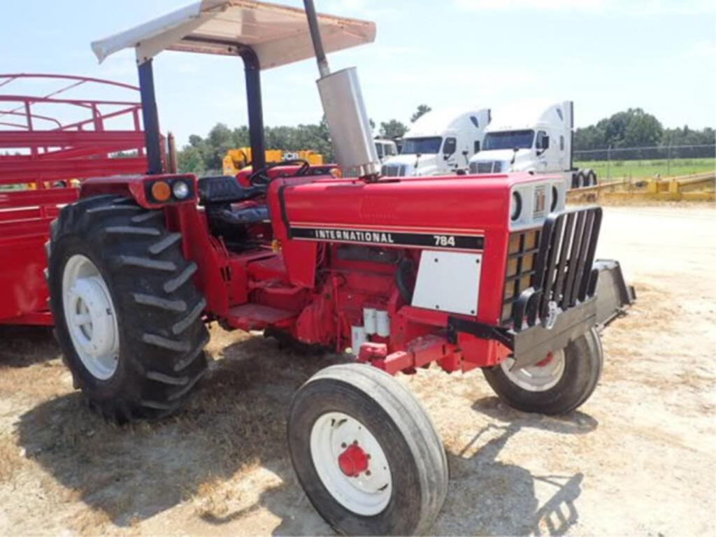 Main image International Harvester 784