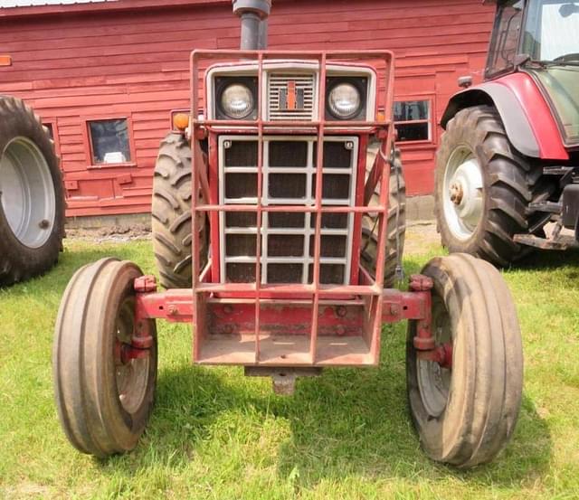 Image of International Harvester 784 equipment image 1