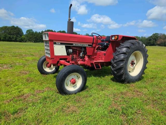 Image of International Harvester 784 equipment image 1