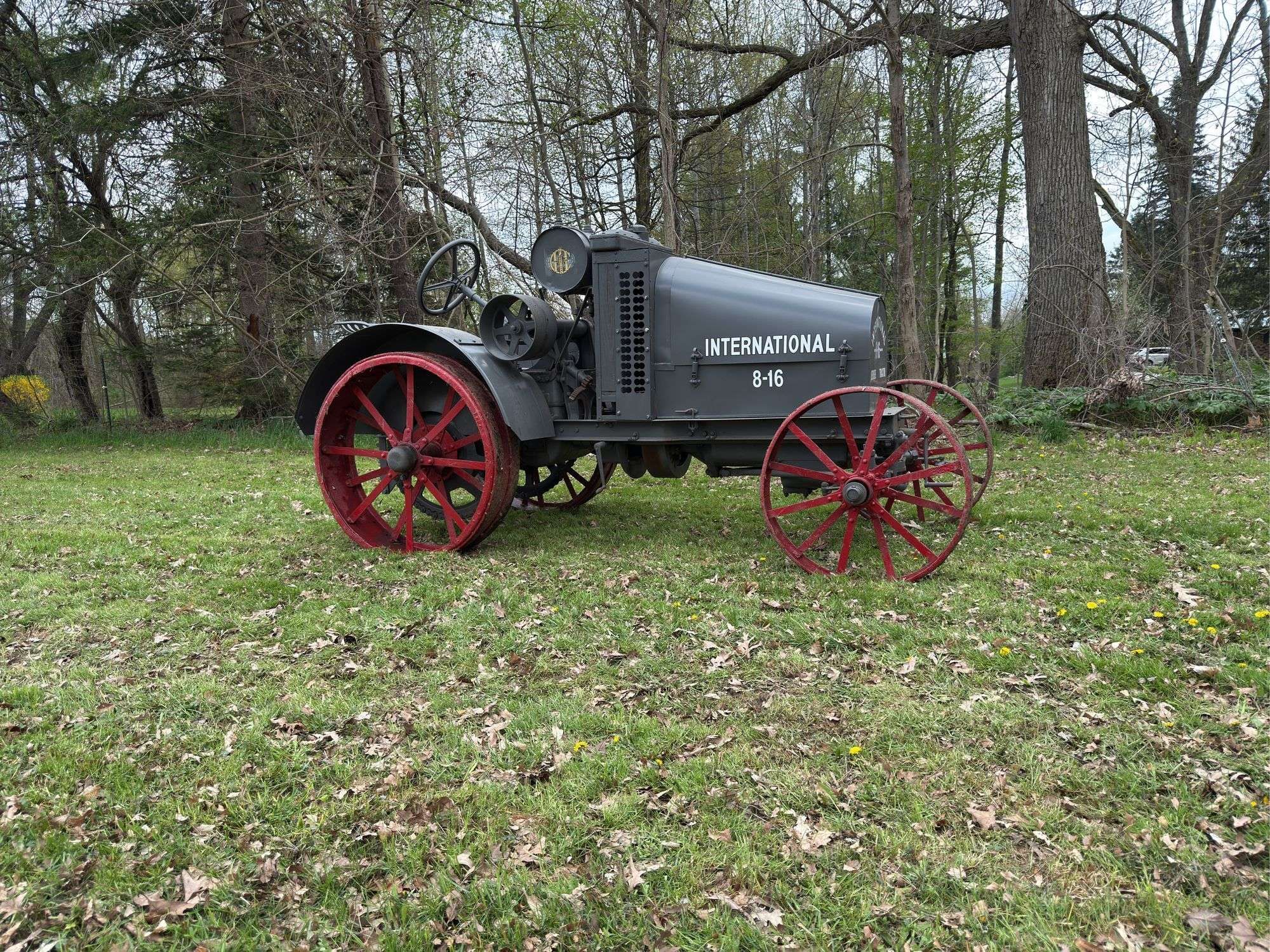International Harvester 8-16 Equipment Image0