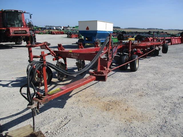 International Harvester 800 Equipment Image0