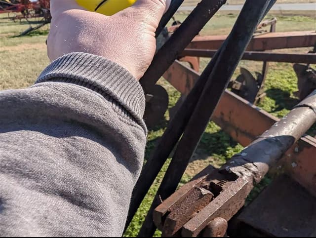 Image of International Harvester 800 equipment image 2