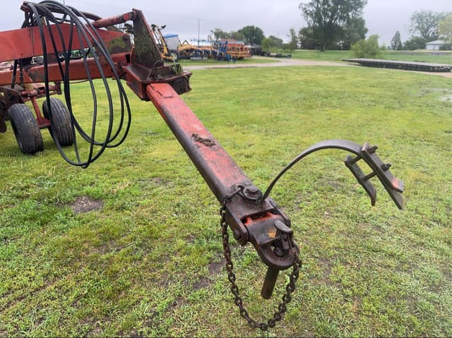 Image of International Harvester 800 equipment image 1