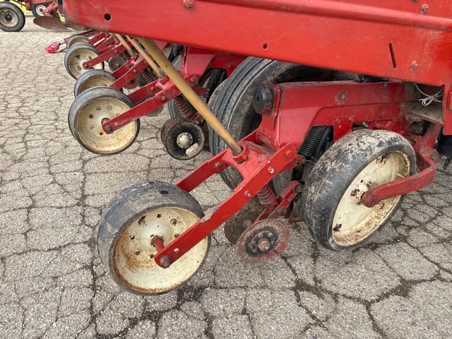 Image of International Harvester 800 Cyclo Air equipment image 4