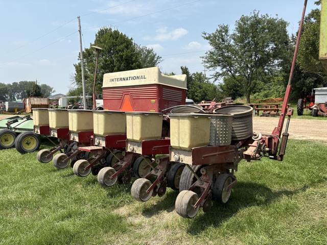 Image of International Harvester 800 Cyclo Air equipment image 3