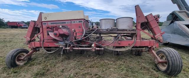 Image of International Harvester 800 Cyclo Air equipment image 1