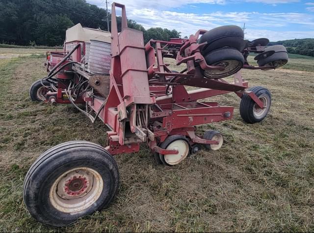 Image of International Harvester 800 Cyclo Air equipment image 2