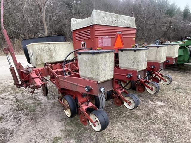 Image of International Harvester 800 Cyclo Air equipment image 4