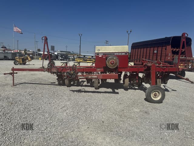 Image of International Harvester 800 Cyclo Air equipment image 1