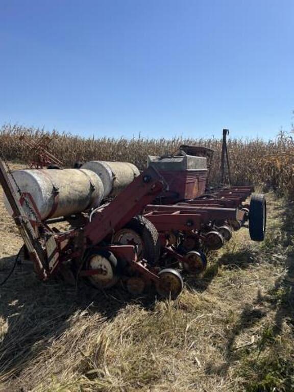 Image of International Harvester 800 Cyclo Air equipment image 2