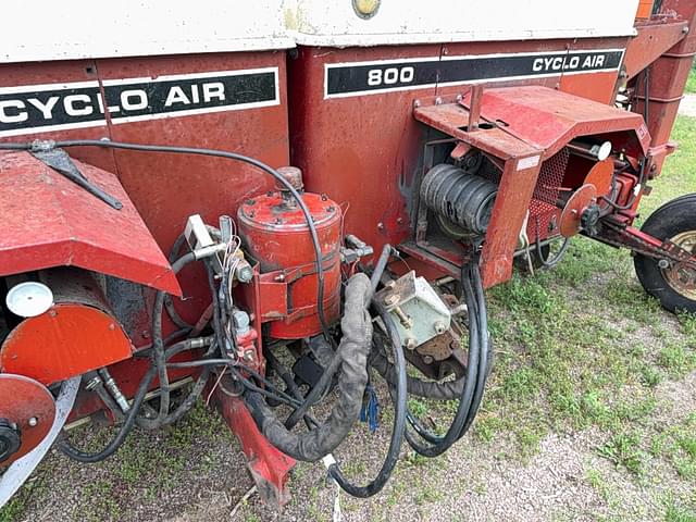 Image of International Harvester 800 Cyclo Air equipment image 4