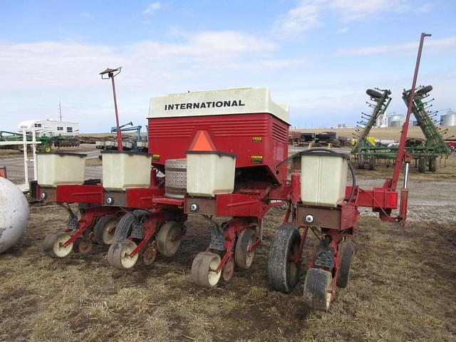 Image of International Harvester 800 Cyclo Air equipment image 3