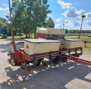 International Harvester 800 Cyclo Air Image