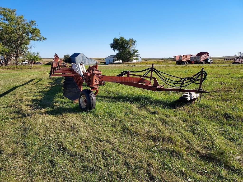 Image of International Harvester 800 Primary image