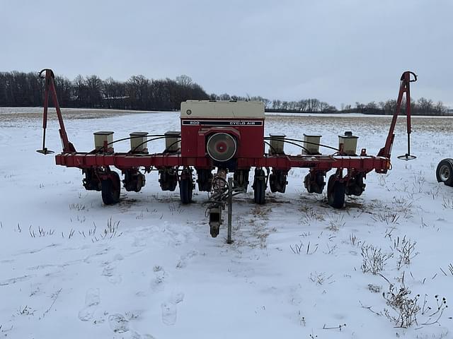 Image of International Harvester 800 Cyclo Air equipment image 1