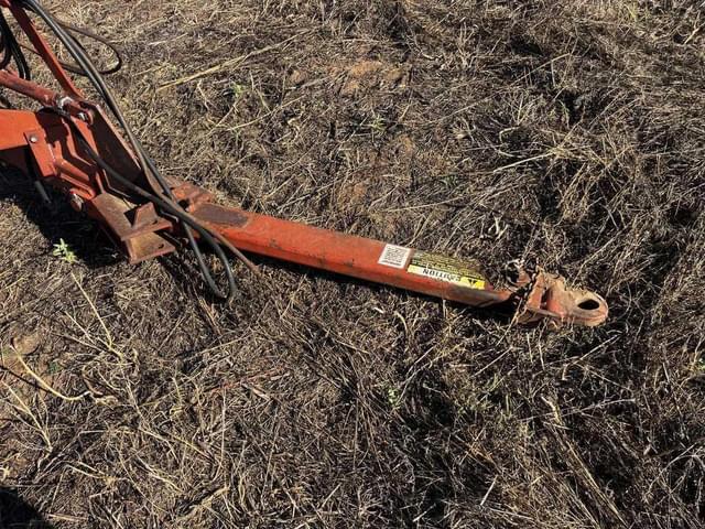 Image of International Harvester 800 equipment image 1