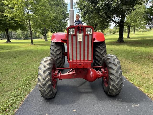 Image of International Harvester 806 equipment image 1