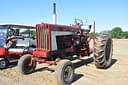 International Harvester 806 Image