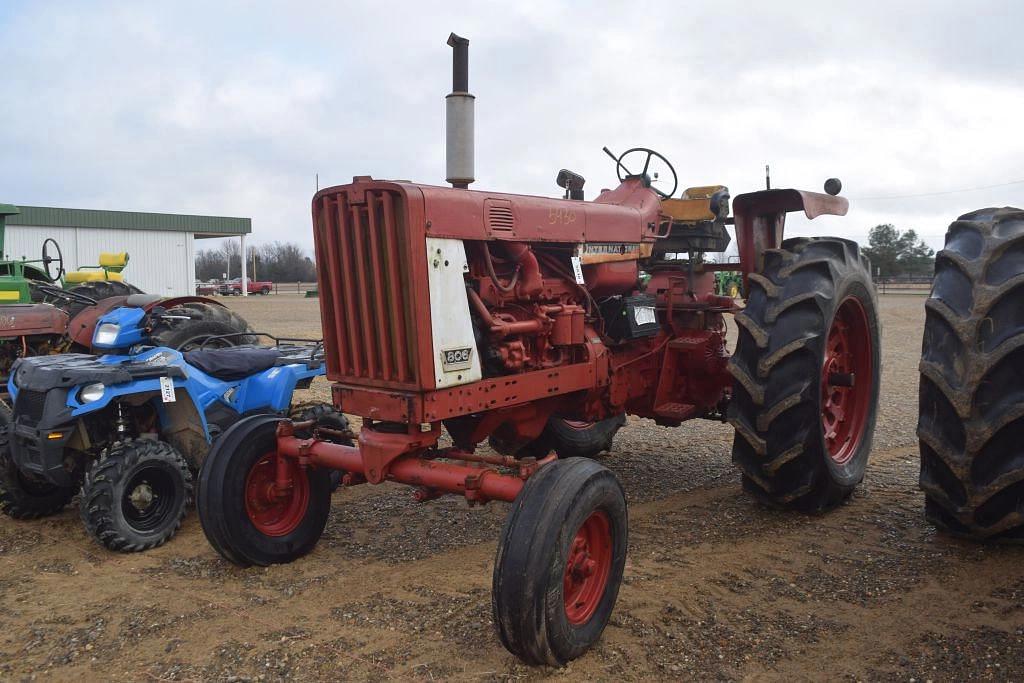 Image of International Harvester 806 Primary image