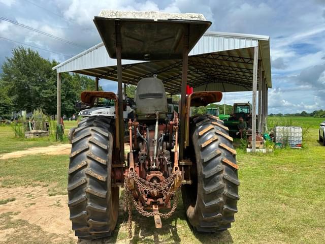 Image of International Harvester 806 equipment image 2