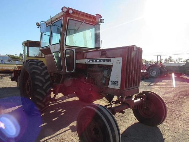 Image of International Harvester 806 equipment image 3