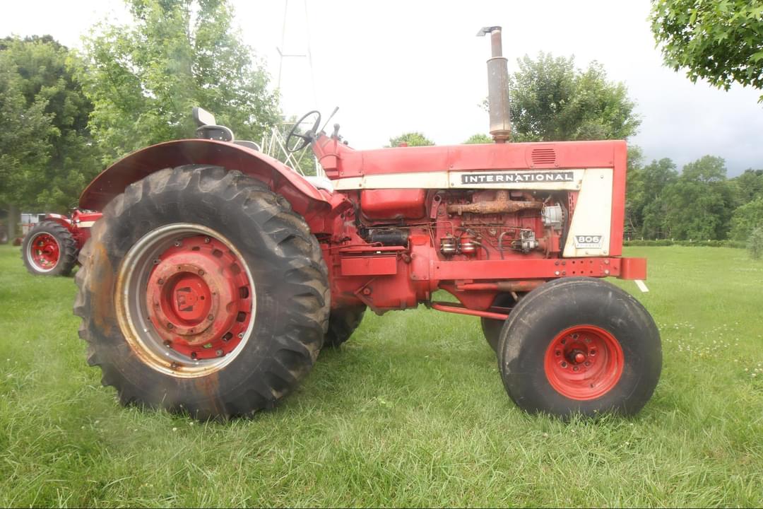 Image of International Harvester 806 Primary image